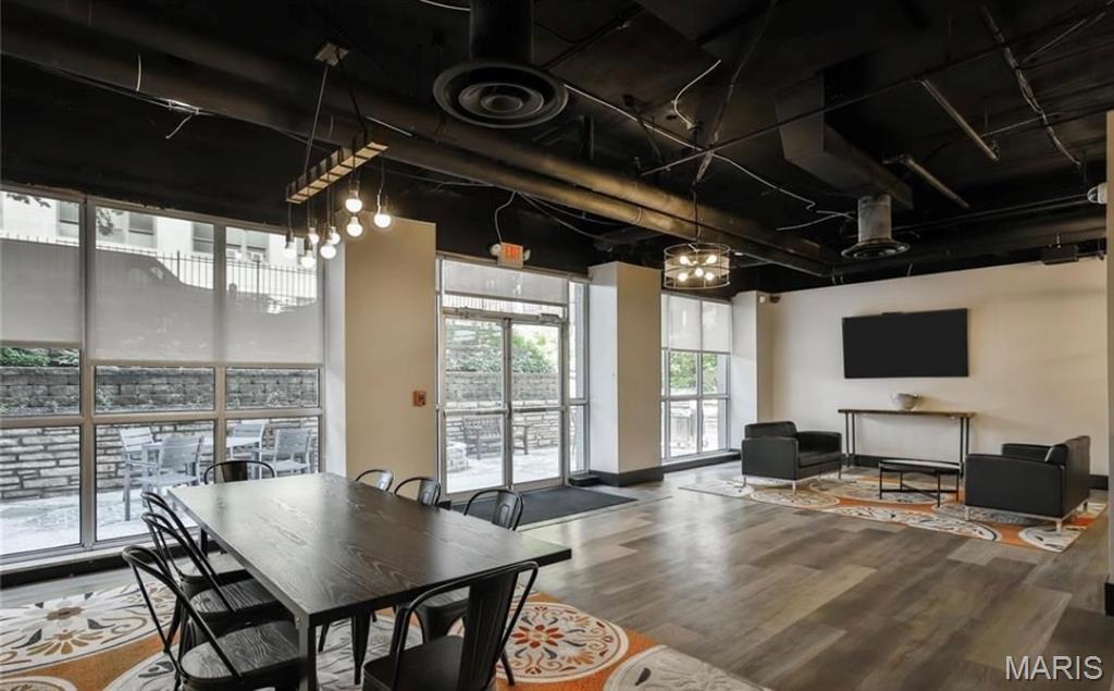 Blu Condos - Residential