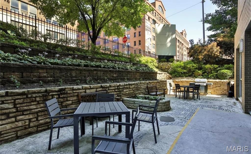 Blu Condos - Residential