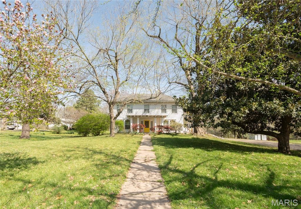 Photo of 707 S Prairie Street, Bloomfield, MO 63825 (MLS # 26018988)