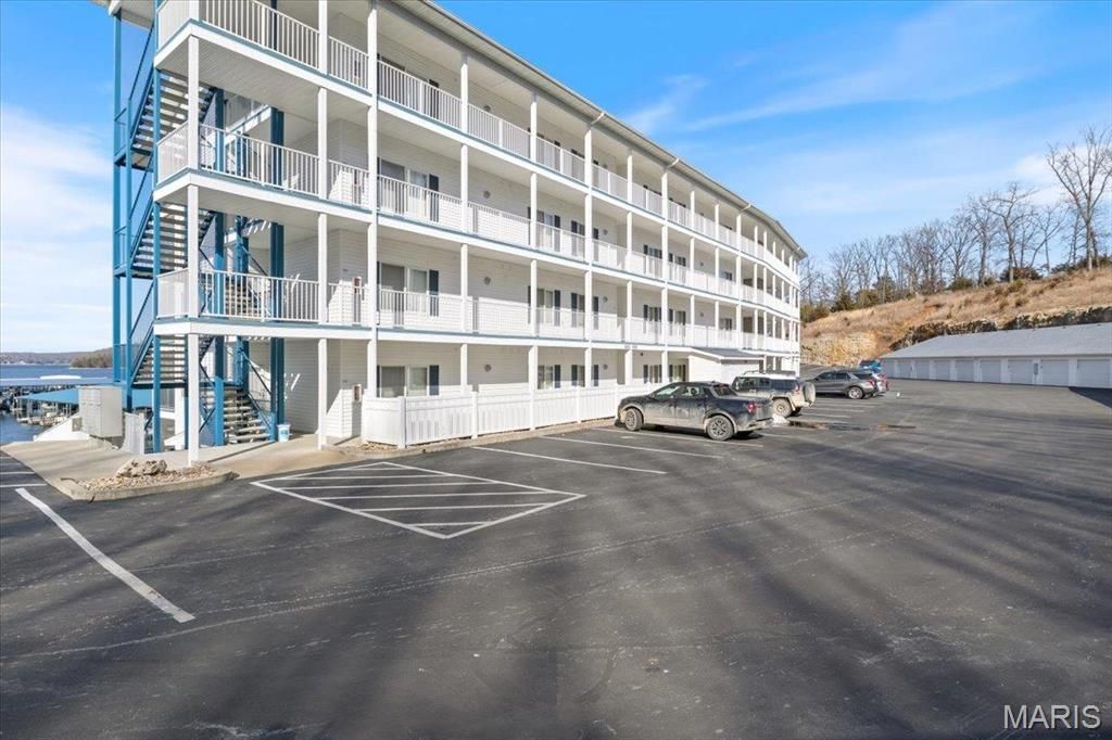 Photo of 18051 Blue Anchor Dr Dr #522, Gravois Mills, MO 65037 (MLS # 26018506)