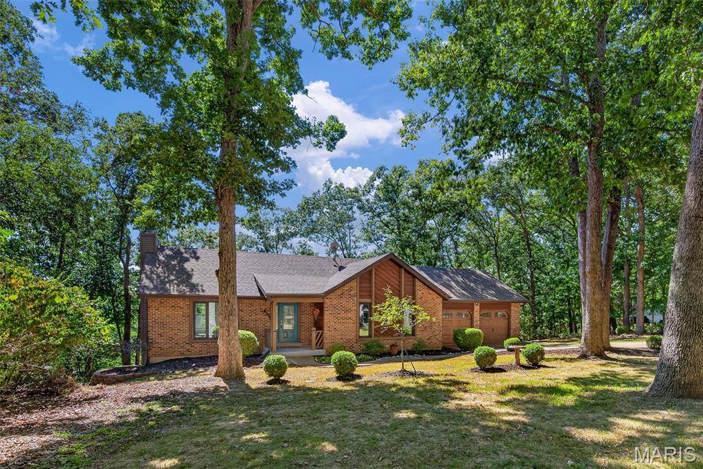 Photo of 19 Greenview Drive, Defiance, MO 63341 (MLS # 26057258)