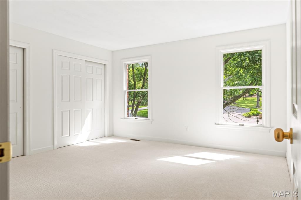 Essex Point - Residential