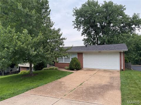 Tiny photo for 308 Twinview Terrace, Ballwin, MO 63011 (MLS # 26041805)