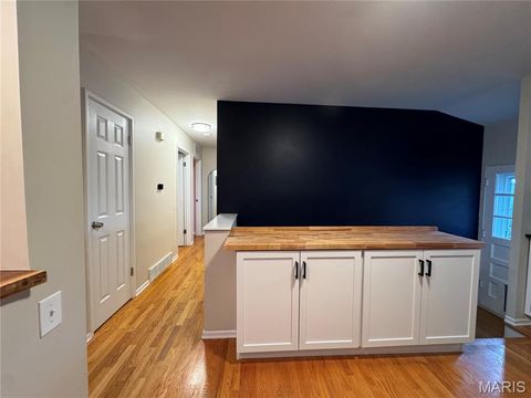 Tiny photo for 308 Twinview Terrace, Ballwin, MO 63011 (MLS # 26041805)
