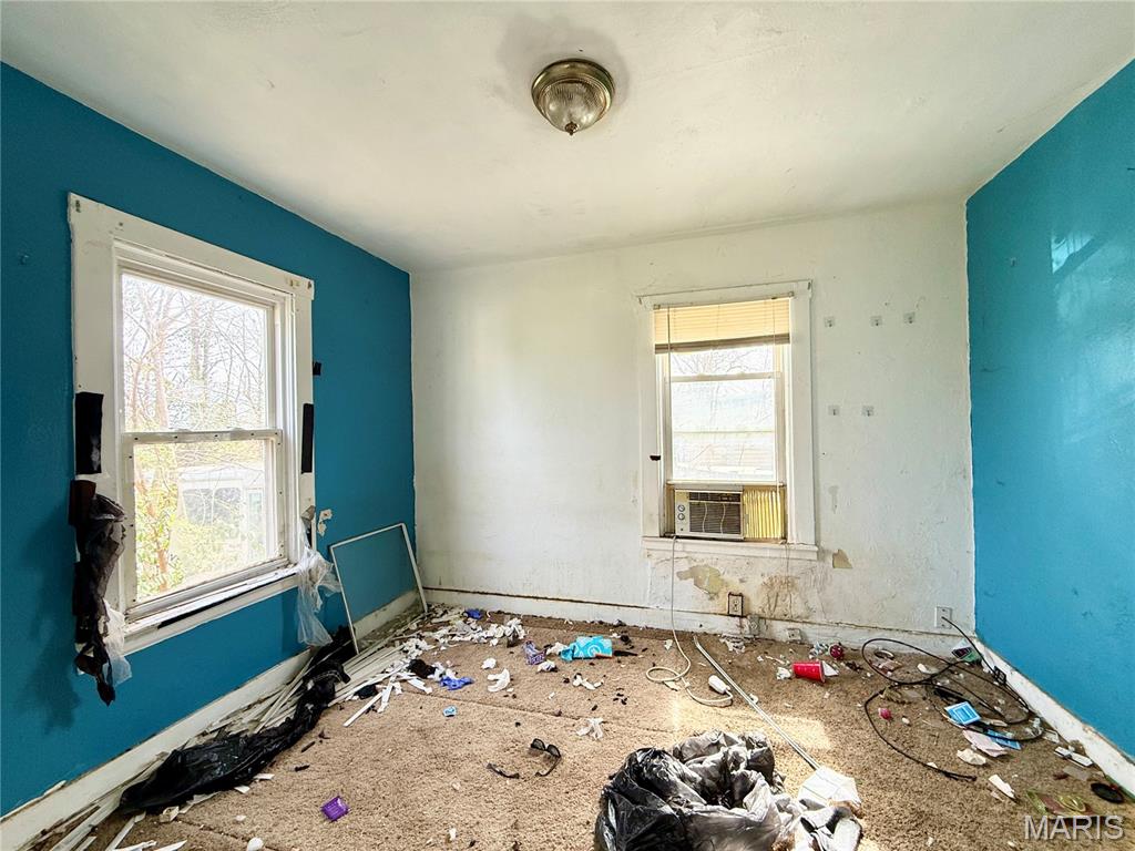 West Walnut Manor - Residential