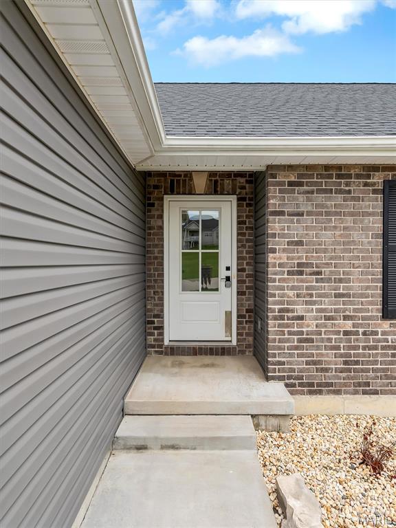 2798 Moon Crest Court