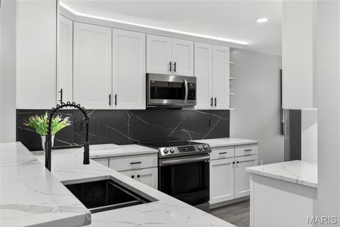 Tiny photo for 1842 Ridgeview Circle Drive, Ballwin, MO 63021 (MLS # 26012037)