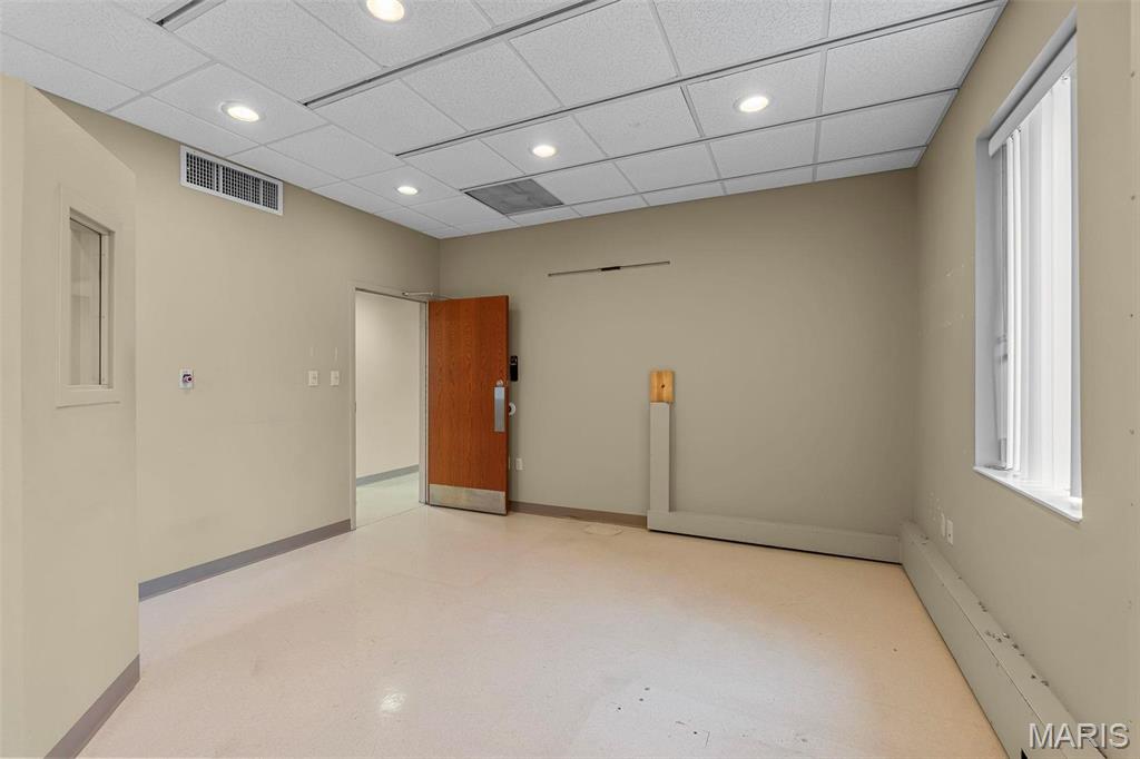 NA - Commercial Sale