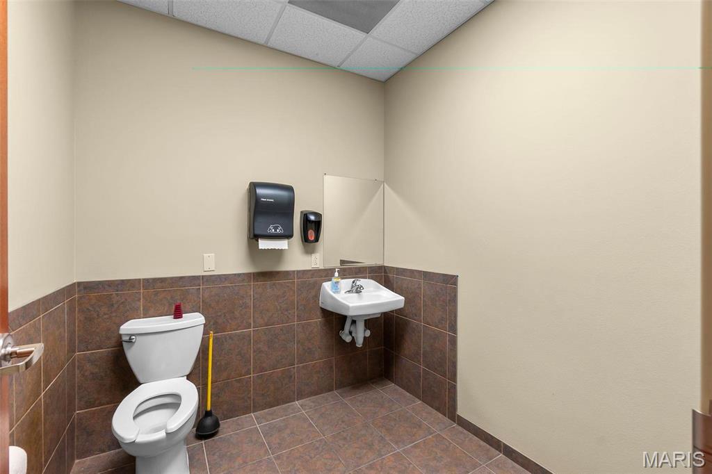 NA - Commercial Sale