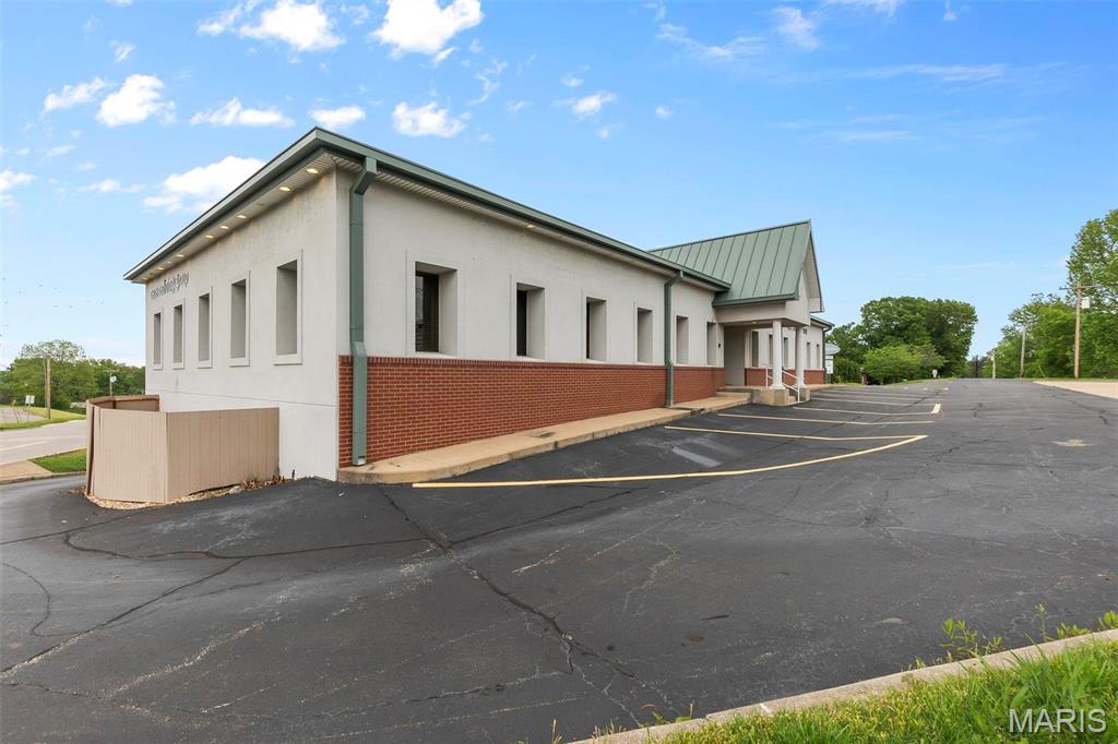 NA - Commercial Sale