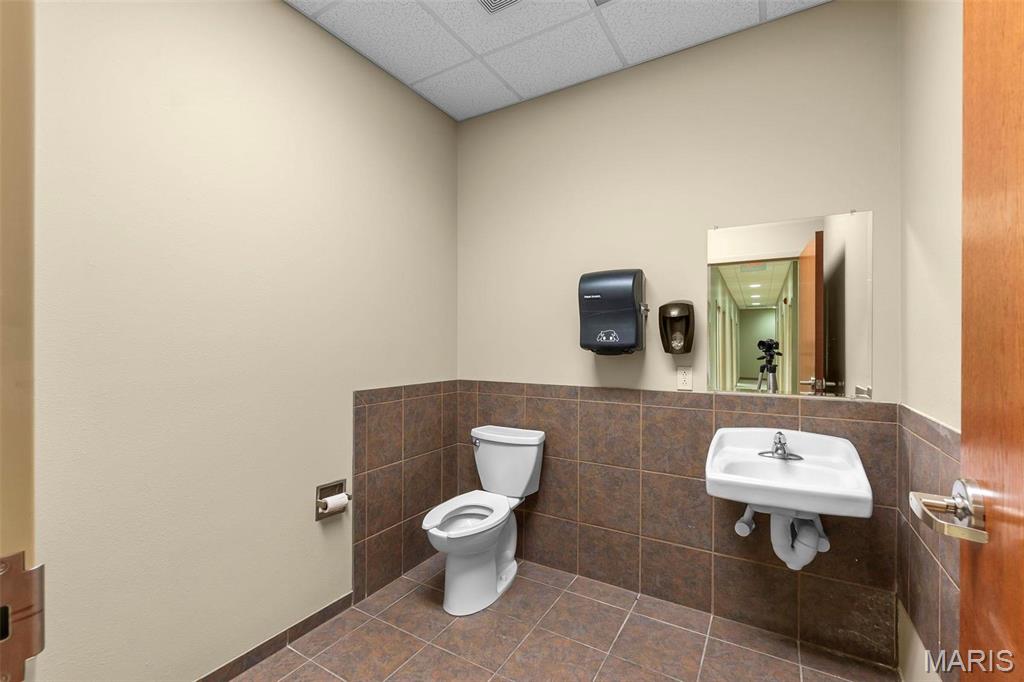 NA - Commercial Sale