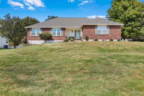 Photo of 171 Bridgewater Chase Lane, Villa Ridge, MO 63089 (MLS # 26058215)