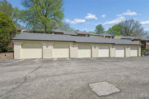 Tiny photo for 16 Conway Cove Drive, Chesterfield, MO 63017 (MLS # 26020436)