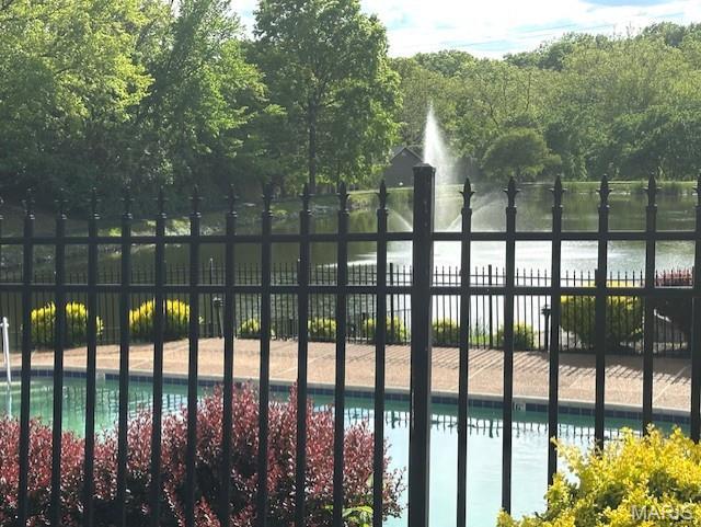 Town And Country, Missouri 63017, United States, 4 Bedrooms Bedrooms, ,3 BathroomsBathrooms,Residential,Active,156763