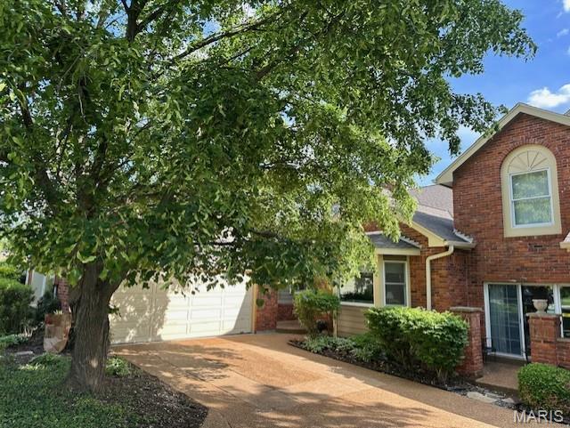 Town And Country, Missouri 63017, United States, 4 Bedrooms Bedrooms, ,3 BathroomsBathrooms,Residential,Active,156763