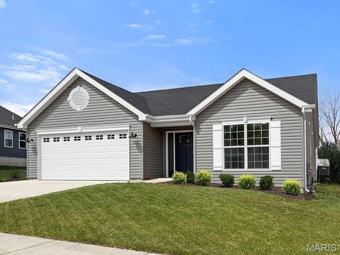 2304 Fernau Court Florissant MO 63031