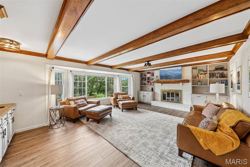 240 Whiting Lane