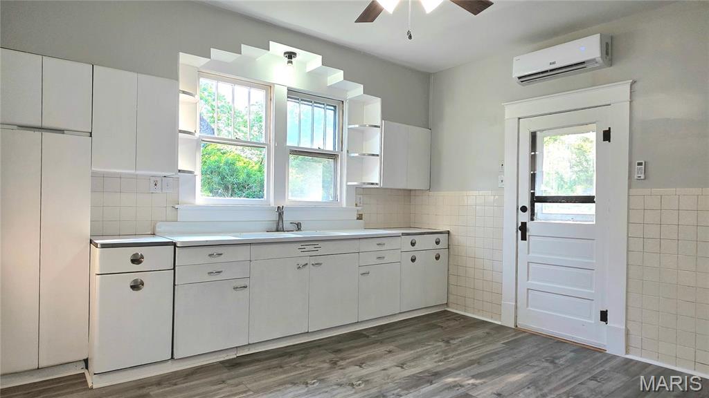 E B Hammack - Residential