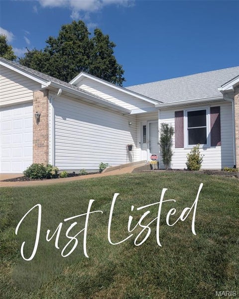 Photo of 9631 Chamblin Drive, St Louis, MO 63123 (MLS # 26055891)
