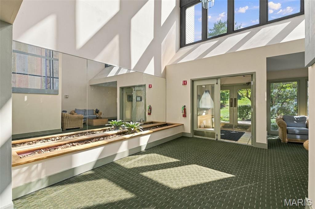 1010 Thoreau Court 207