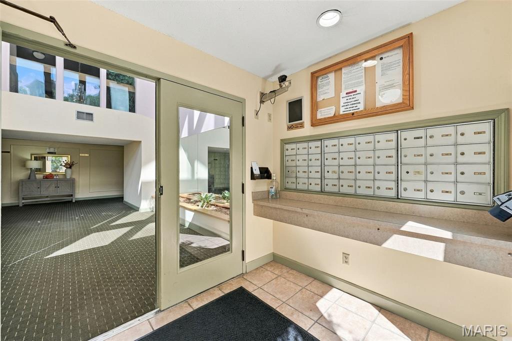 1010 Thoreau Court 207
