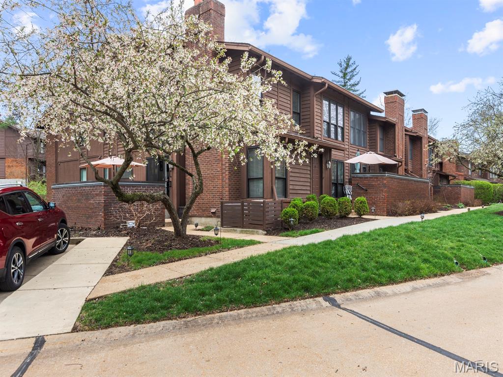 Briar Hill Farm II Condo - Residential