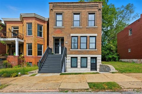 2633 Allen Avenue St Louis MO 63104
