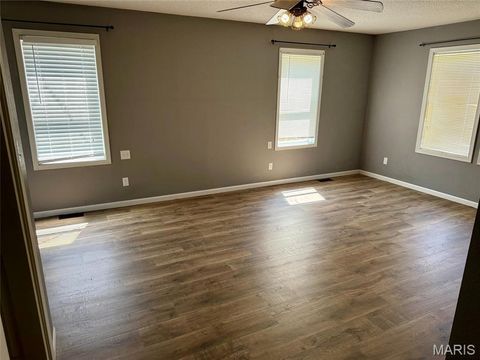 Tiny photo for 407 N High Street, Bowling Green, MO 63334 (MLS # 25060252)