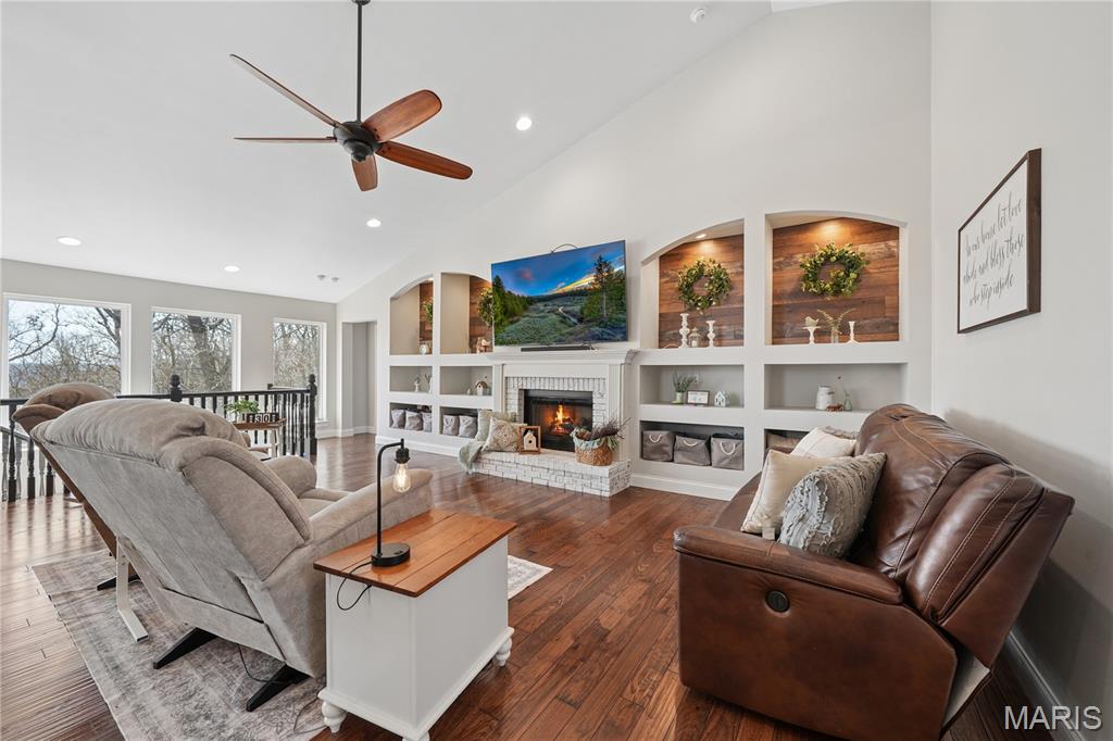 Palisades The - Residential