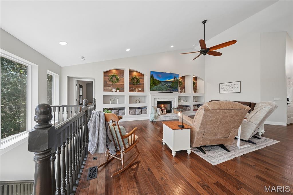 Palisades The - Residential