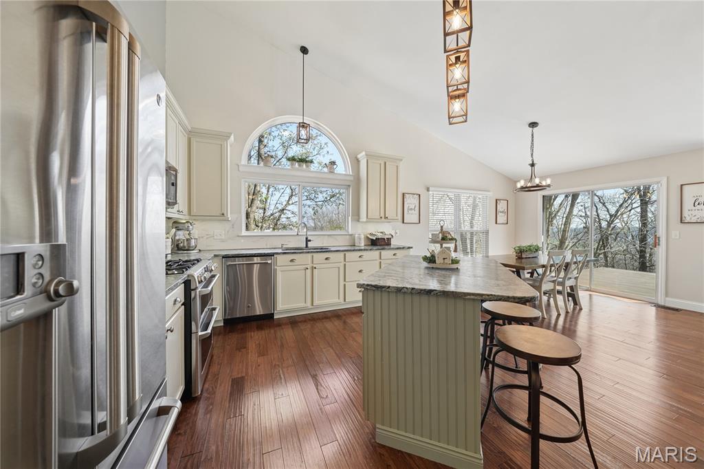 Palisades The - Residential