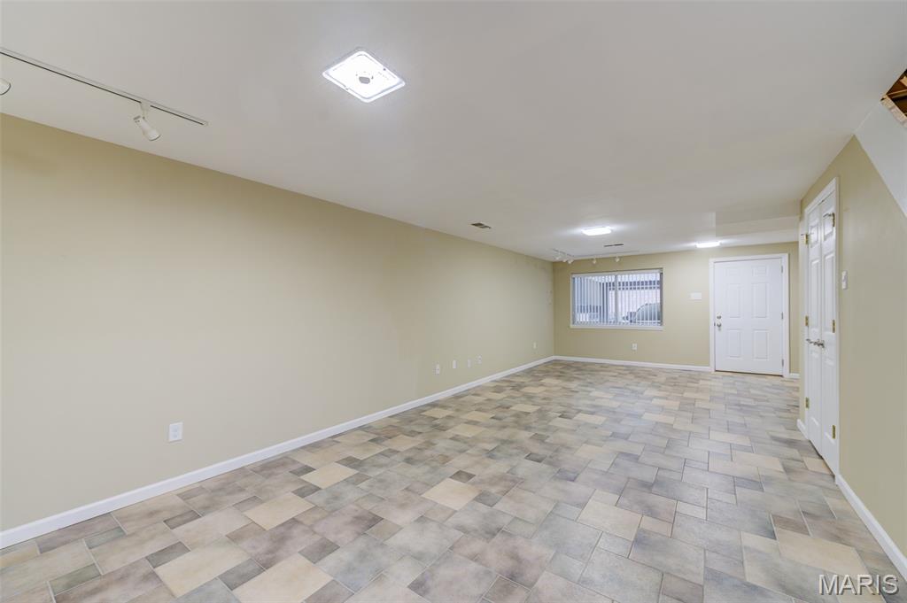 Forum West Condo Sec Ii - Residential