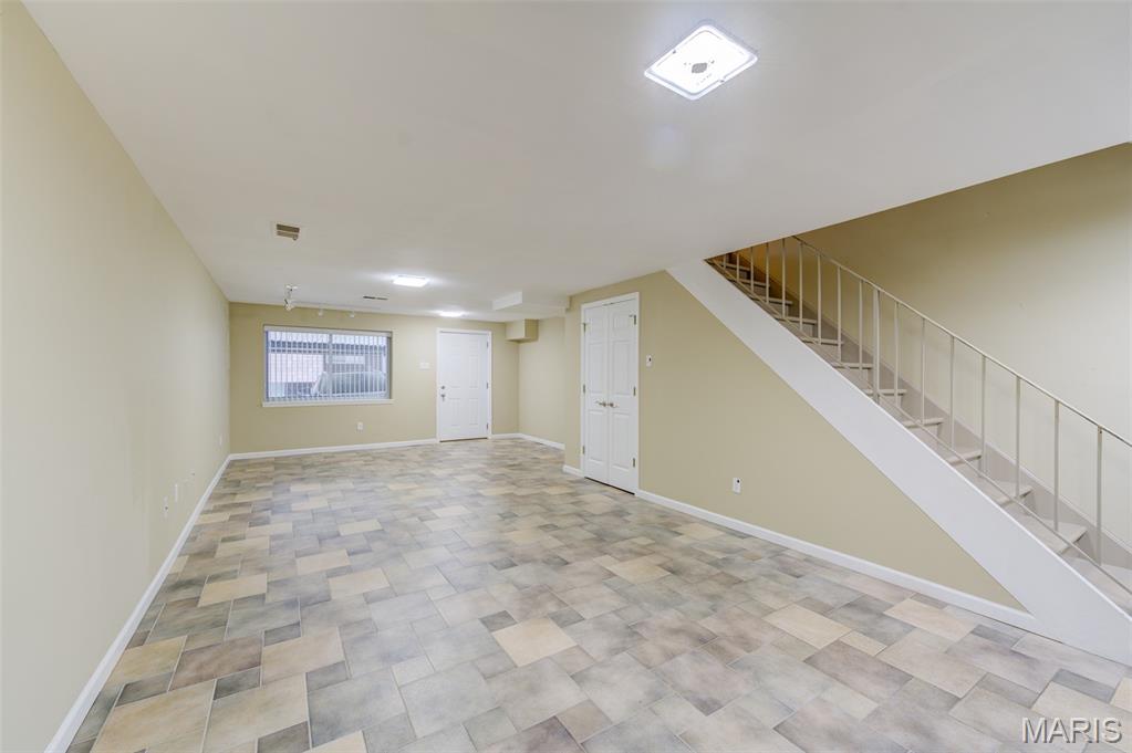 Forum West Condo Sec Ii - Residential