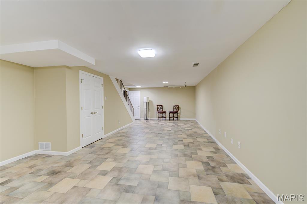 Forum West Condo Sec Ii - Residential