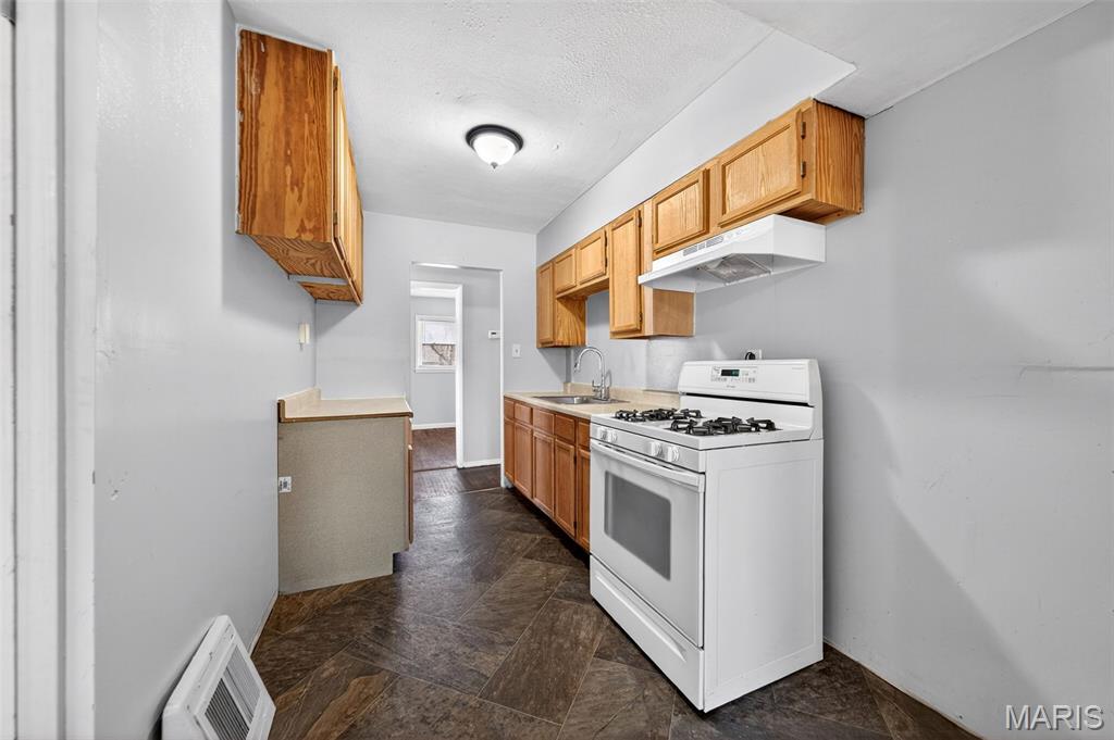 Glasgow Village Unit 6 - Residential