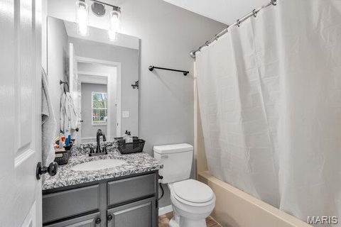 Tiny photo for 22 S 12th Street, Bowling Green, MO 63334 (MLS # 25067904)