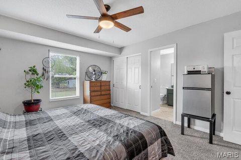 Tiny photo for 22 S 12th Street, Bowling Green, MO 63334 (MLS # 25067904)