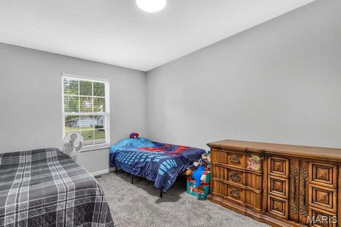 Tiny photo for 22 S 12th Street, Bowling Green, MO 63334 (MLS # 25067904)