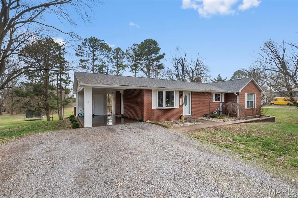 Photo of 1831 Old Cape Road, Jackson, MO 63755 (MLS # 26013955)