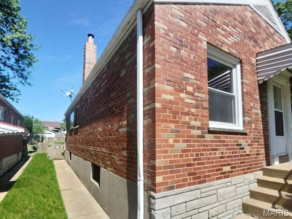 Photo of 6127 Alaska Avenue, St Louis, MO 63111 (MLS # 26029124)