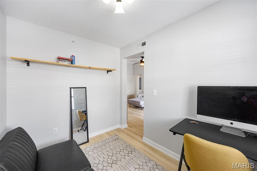 Country Stone Manor Condo 4 - Residential