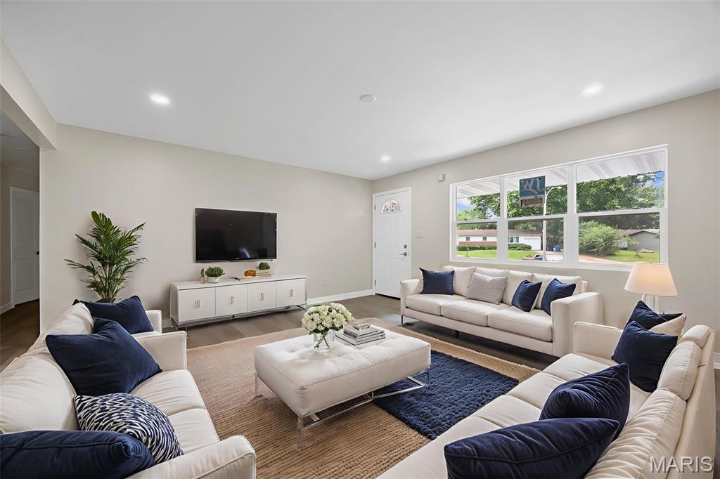 2 Sherry Court