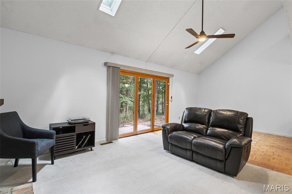 Manchester, Missouri 63021, United States, 2 Bedrooms Bedrooms, ,2 BathroomsBathrooms,Residential,Coming Soon,223591