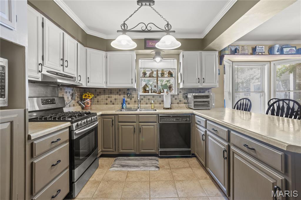5627 Wieland Drive - Photo 4