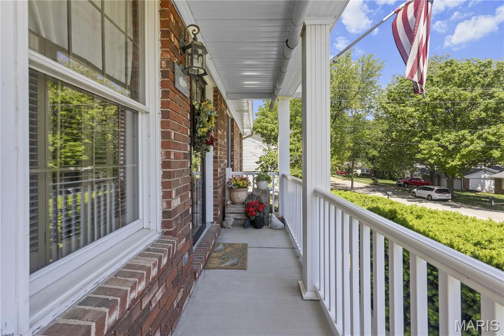5627 Wieland Drive - Photo 3