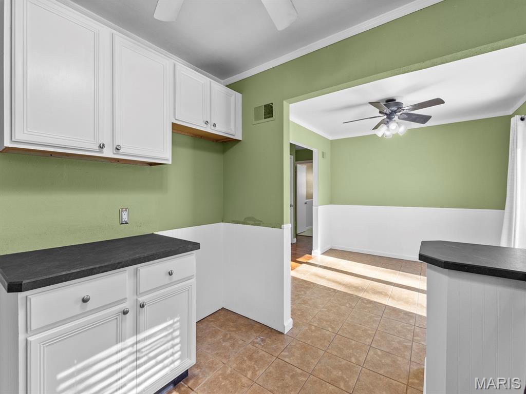 St Louis, Missouri 63123, United States, 4 Bedrooms Bedrooms, ,2 BathroomsBathrooms,Residential,Pending,249682