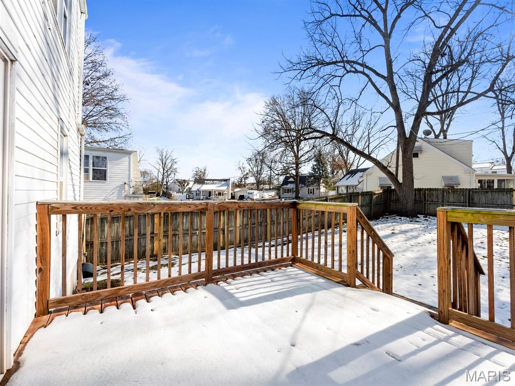 St Louis, Missouri 63123, United States, 4 Bedrooms Bedrooms, ,2 BathroomsBathrooms,Residential,Pending,249682