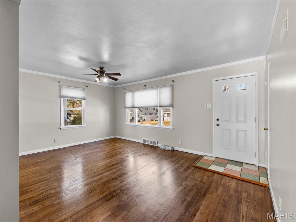 St Louis, Missouri 63123, United States, 4 Bedrooms Bedrooms, ,2 BathroomsBathrooms,Residential,Pending,249682