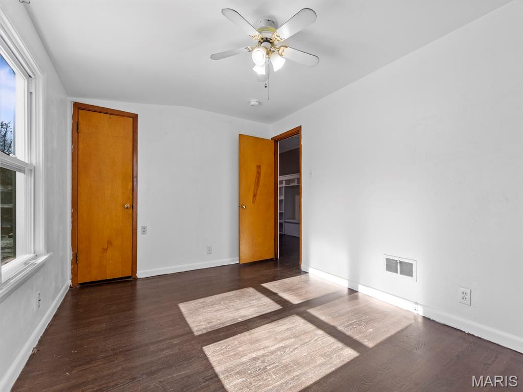 St Louis, Missouri 63123, United States, 4 Bedrooms Bedrooms, ,2 BathroomsBathrooms,Residential,Pending,249682