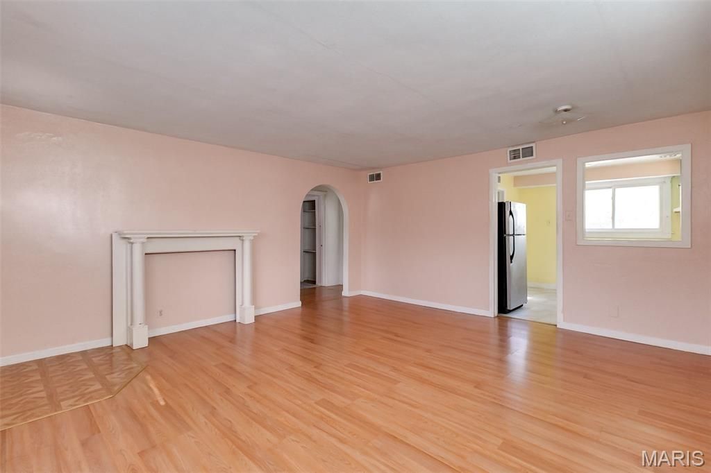 Photo of 3112 Airway Avenue, St Louis, MO 63114 (MLS # 25080082)